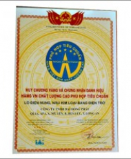 Huy chương vàng và chứng nhận danh hiệu hàng Việt Nam chất lượng cao phù hợp tiêu chuẩn